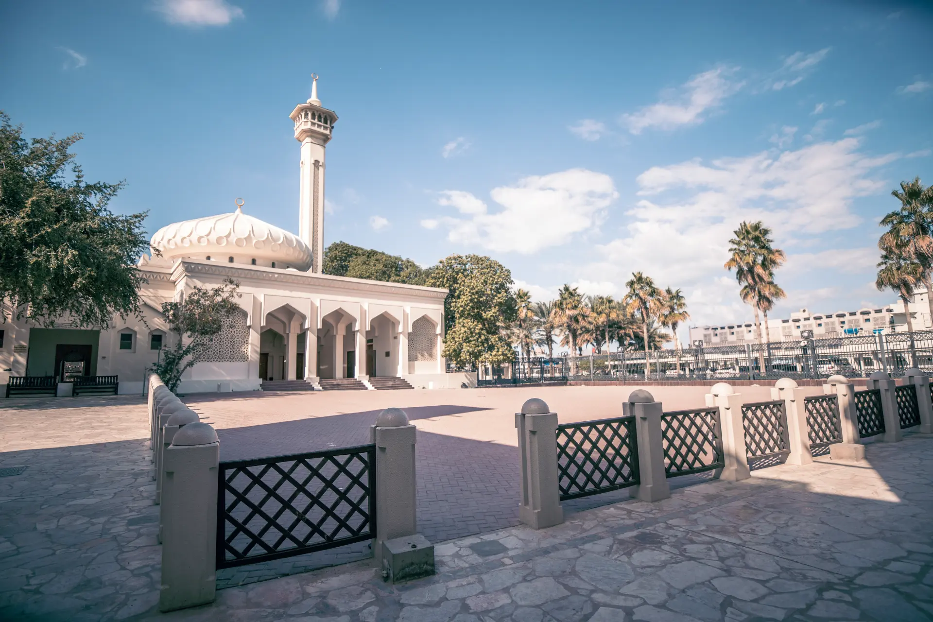 La Moschea di Jumeirah con il suo minareto