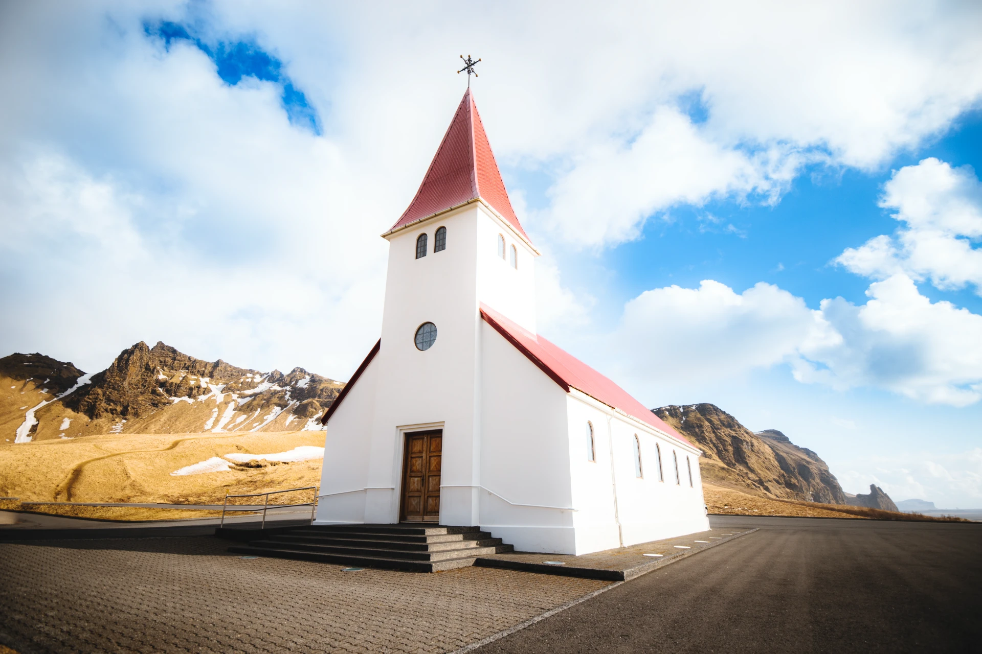 Vik, Dyrholaey e Seljalandsfoss — Myrdal · Dyrholaey · DC3