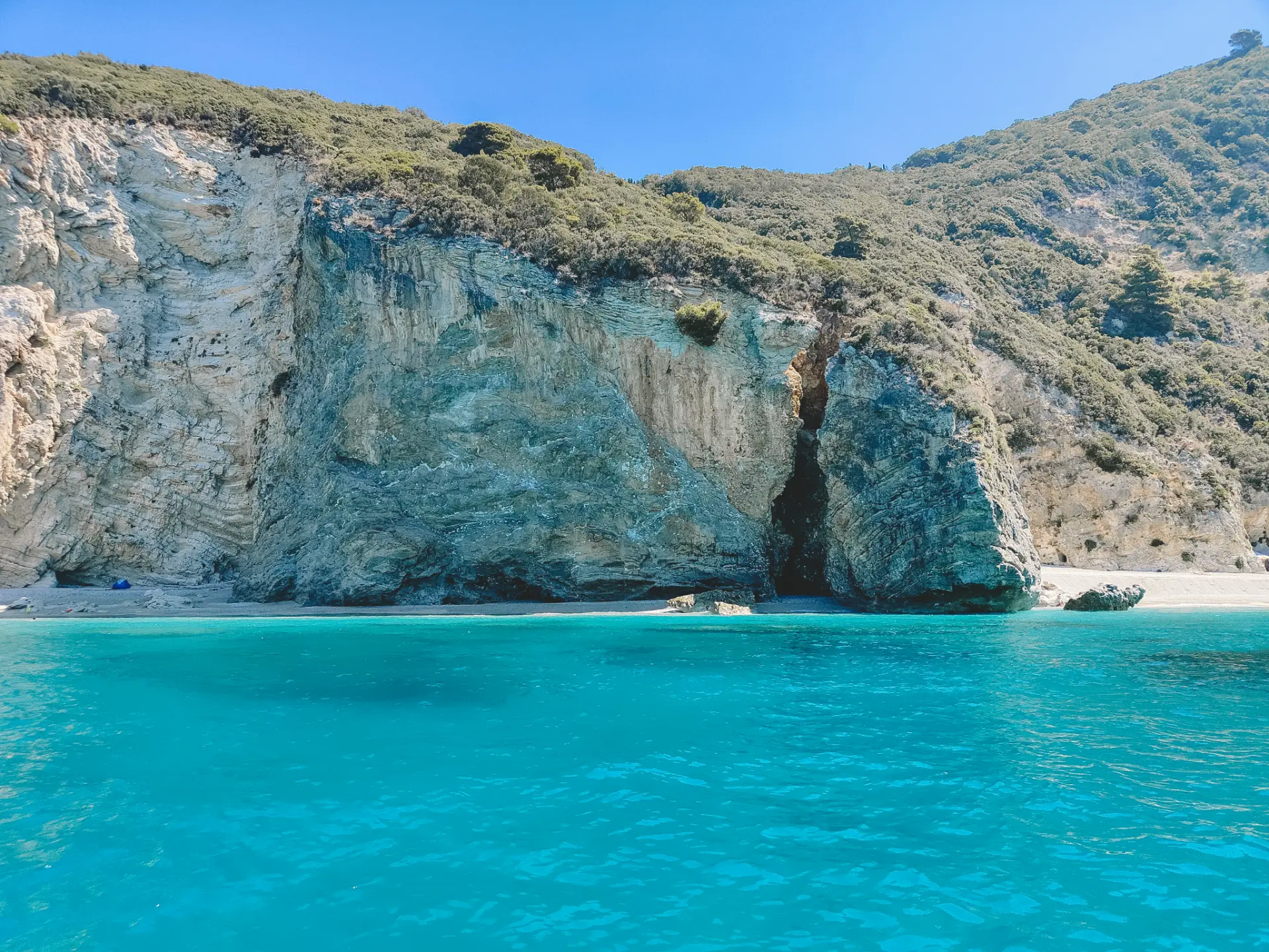 In barca a Paleokastritsa — Paleokastritsa