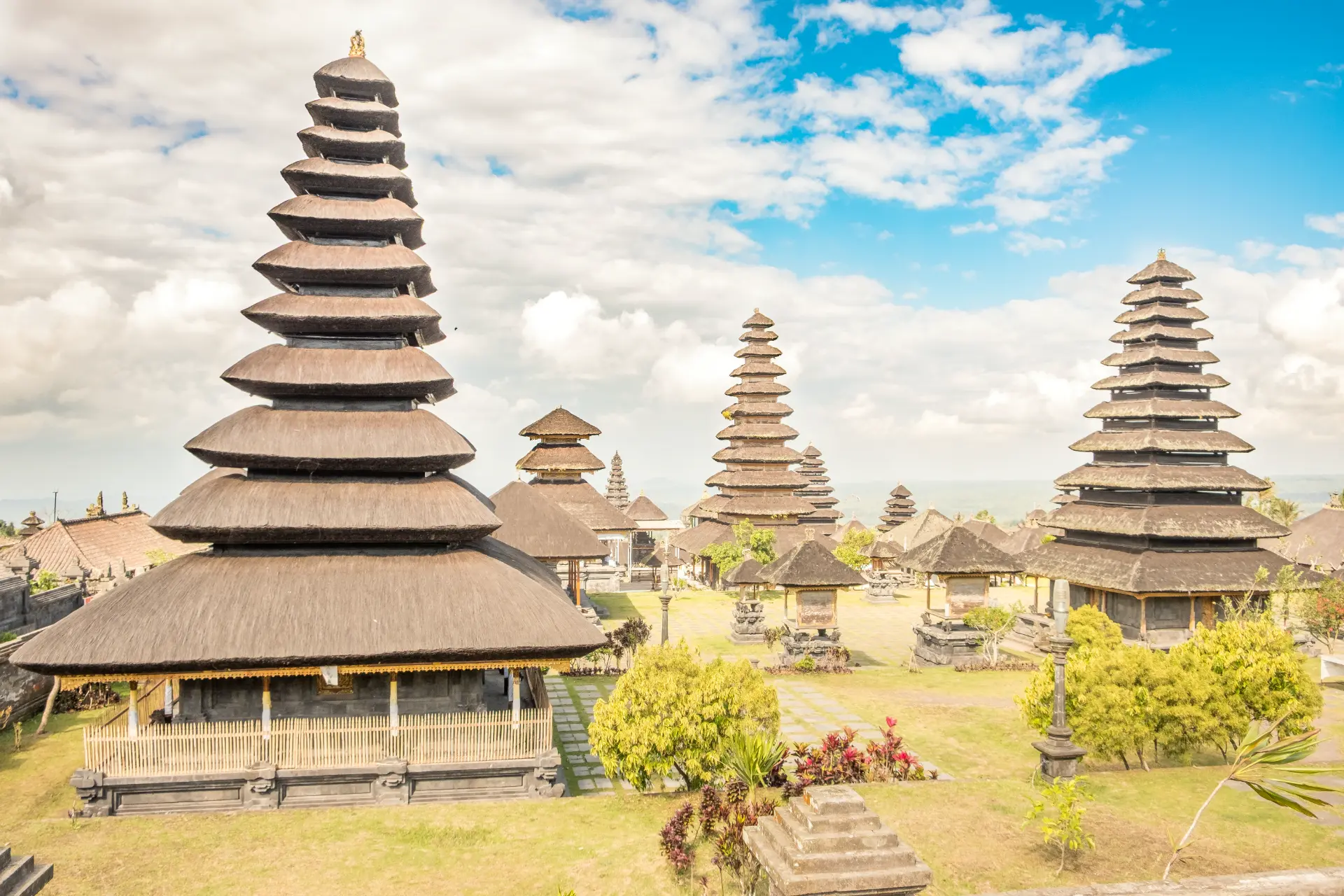 Templi dell'est — Lempuyang · Tirta Gangga · Besakih