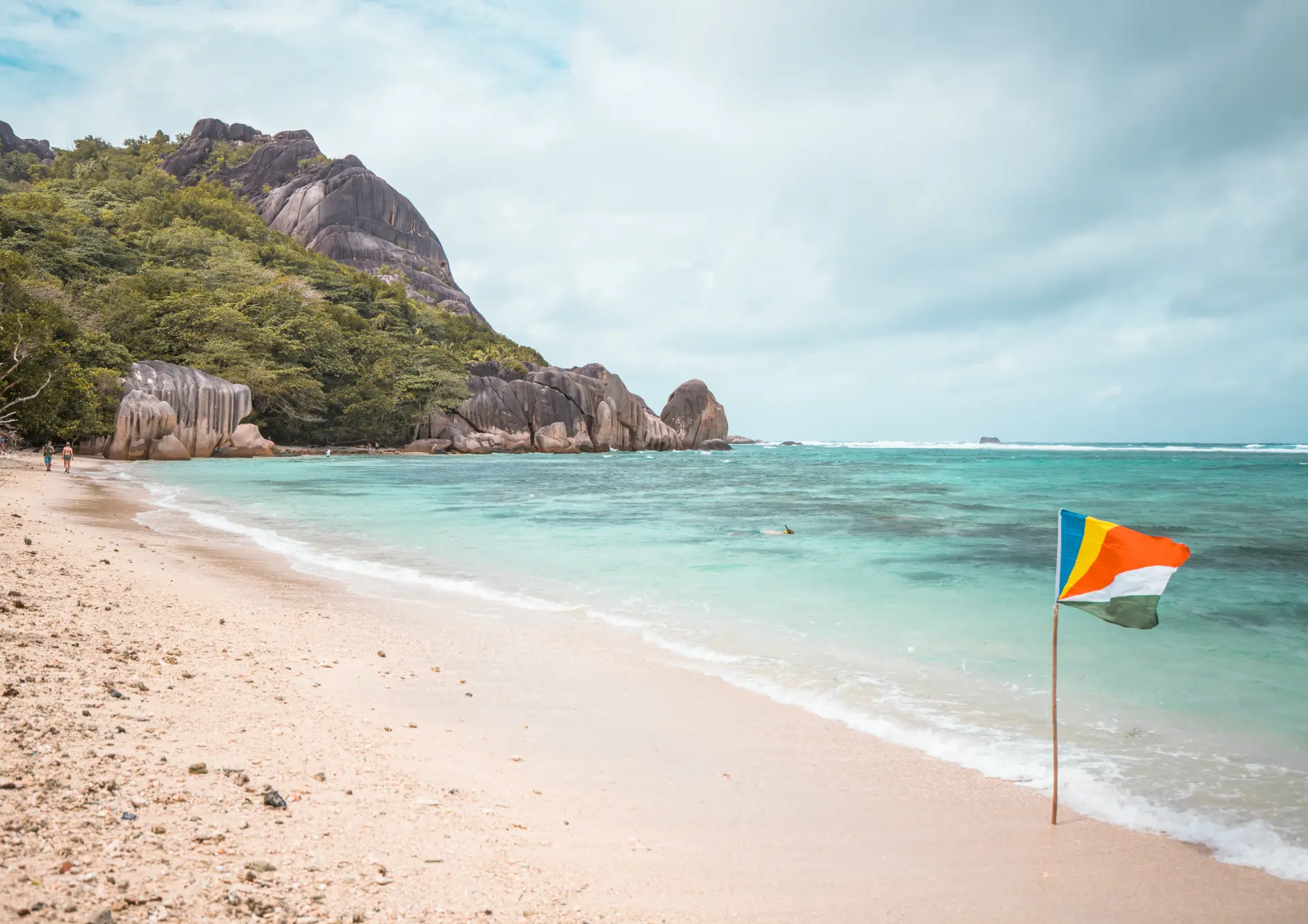 Trasferimento a Praslin — Cat Cocos · Côte d'Or